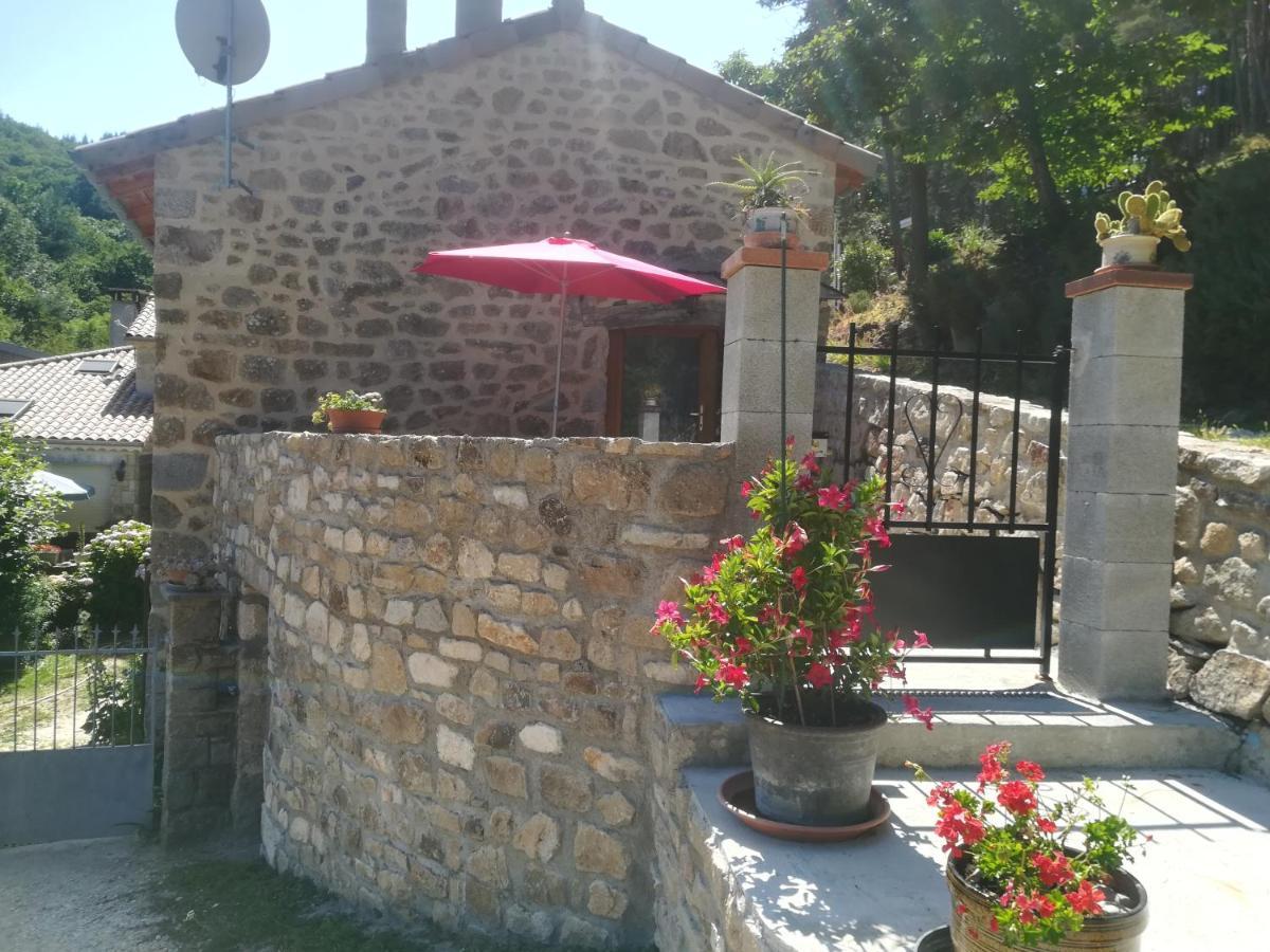 Loft La Rose Desiree Gite 3 Etoiles Chalencon Esterno foto